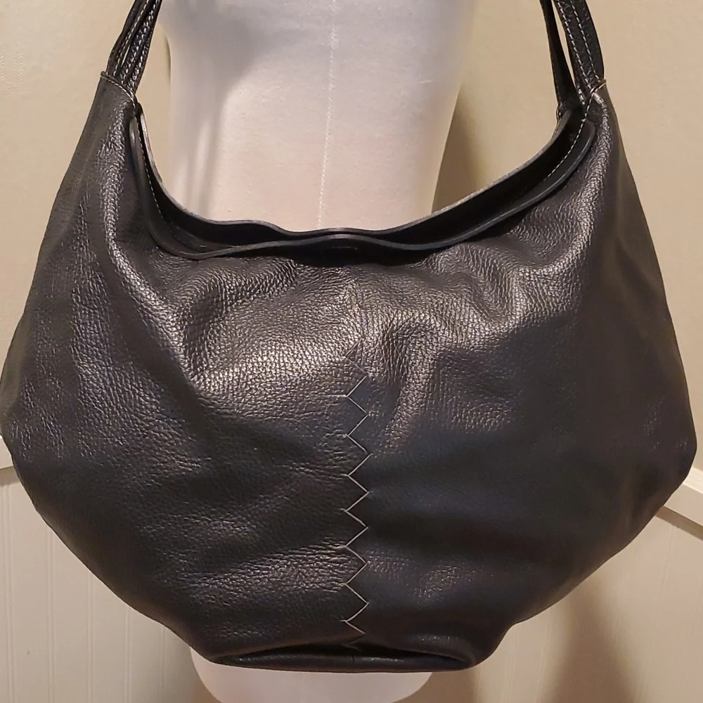 Daniella Ortiz leather Donn hobo bag